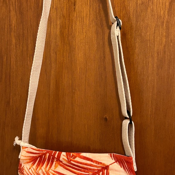 NWT Refried Apparel One Of A Kind Recycled Fabric Cross Body - Picture 4 of 8